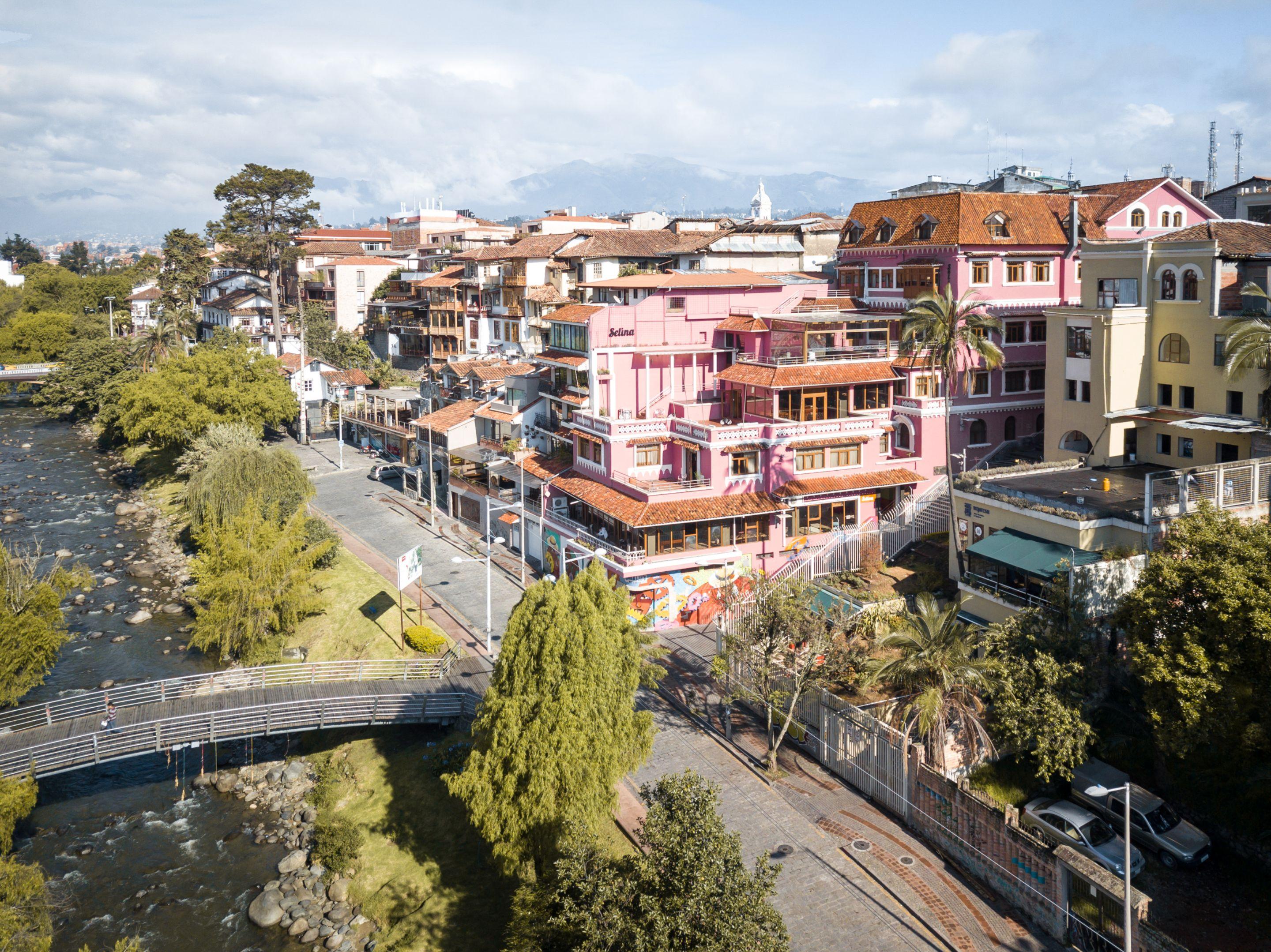 Socialtel Cuenca Hotel Exterior photo