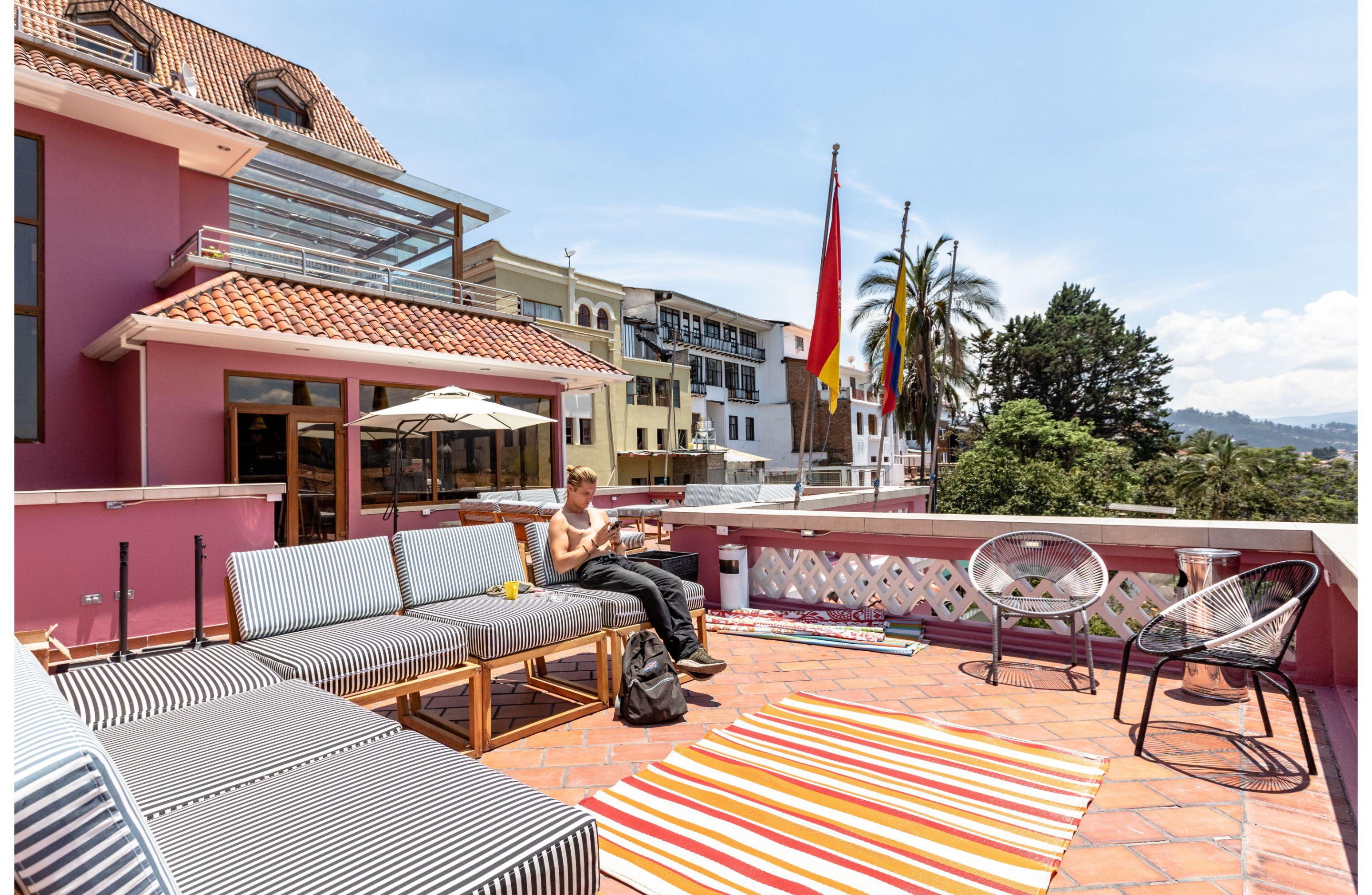 Socialtel Cuenca Hotel Exterior photo
